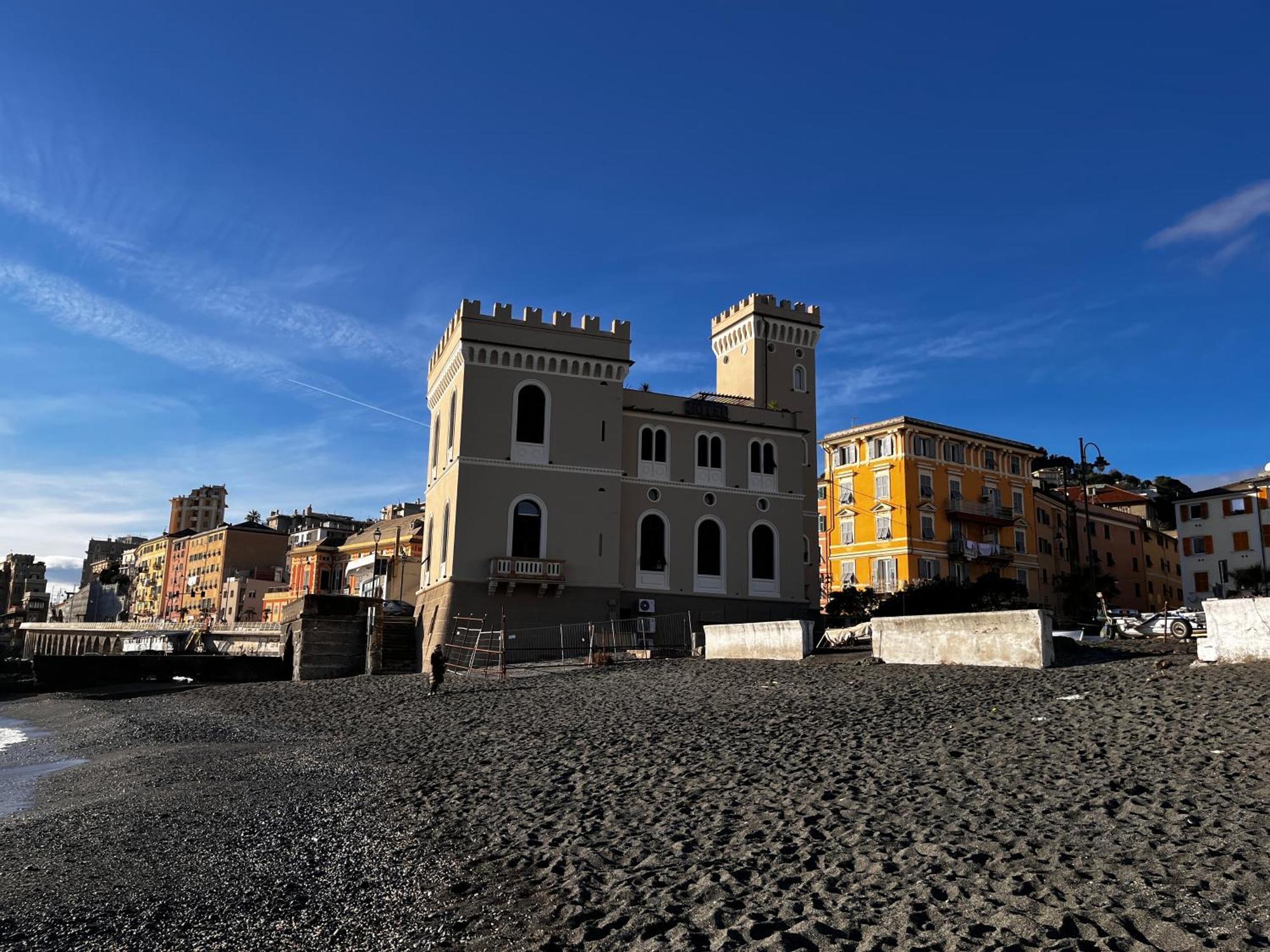 La Casa Di Dory In Primopiano Appartement Genua Buitenkant foto